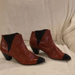 MAUD FRIZON Two-Tone Brown and Black Leather Ankle Booties, Size 38.5